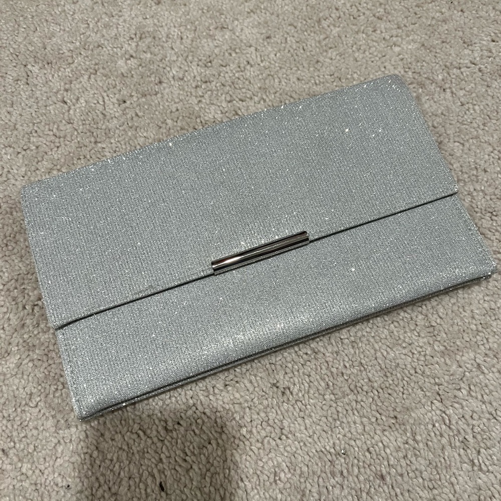 Silver clutch